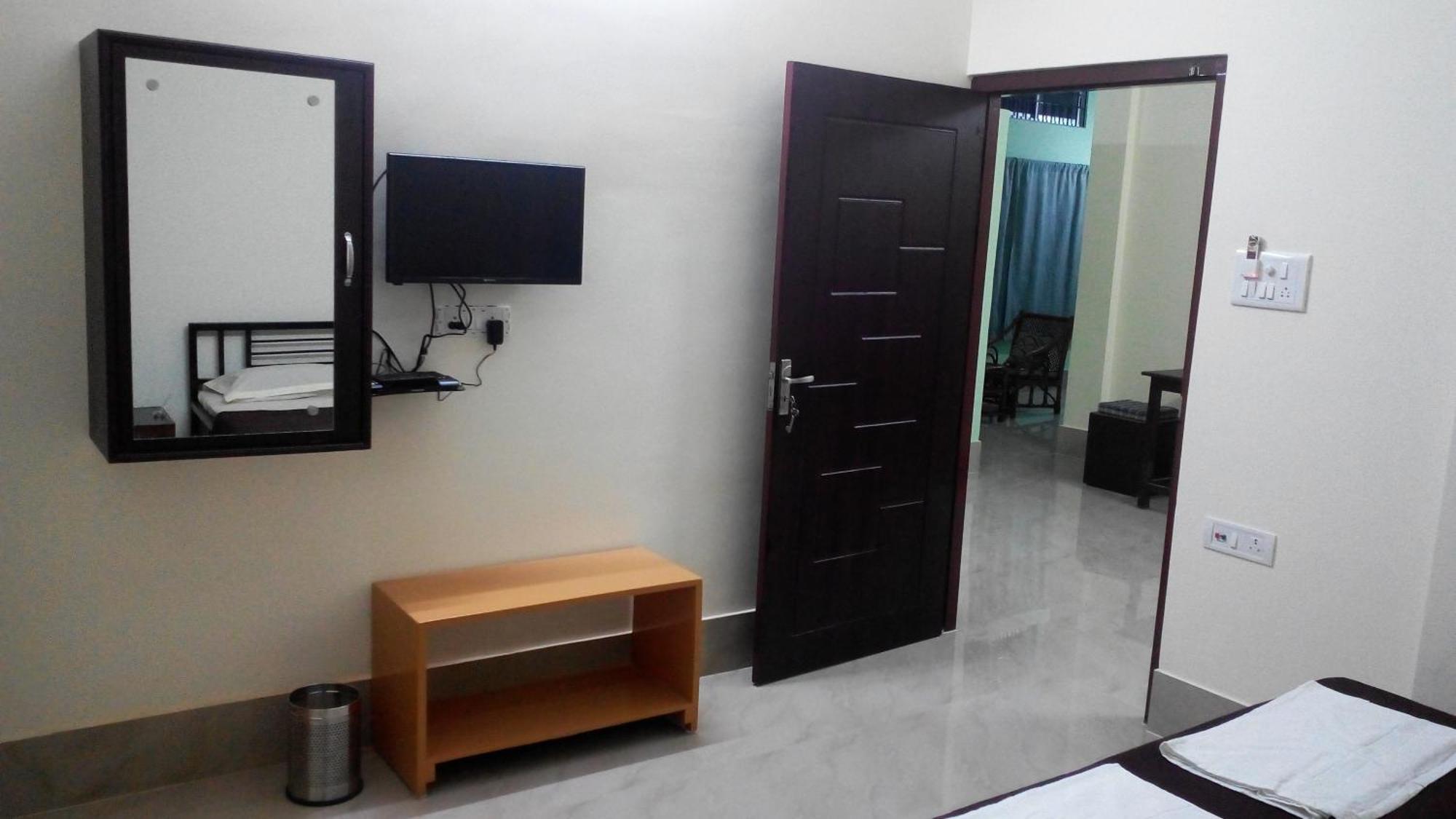 Cozy Living Hotel Guwahati Ruang foto