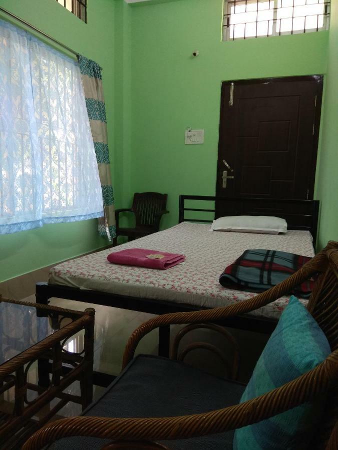 Cozy Living Hotel Guwahati Bagian luar foto